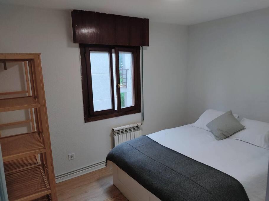Apartment En Mogro. *